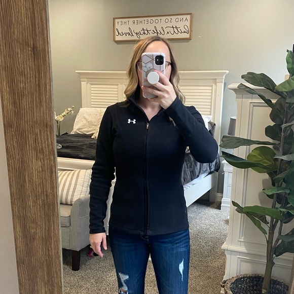 Women’s Under Armour fleece - Picture 1 of 3